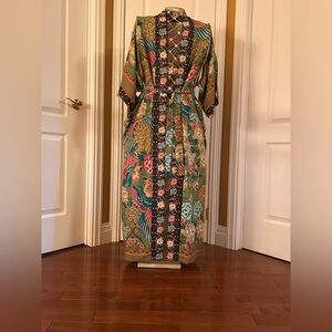 beautiful kimono, one size new